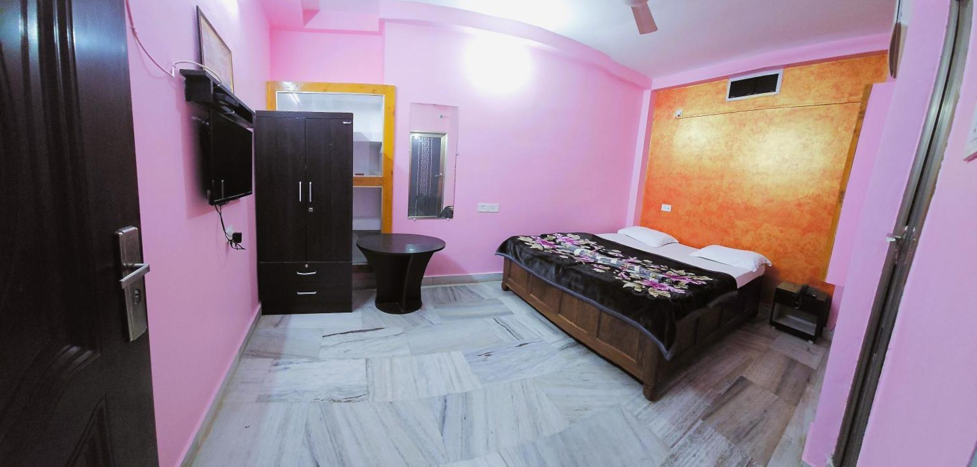 הוסטל ורנאסי Banjara House מראה חיצוני תמונה
